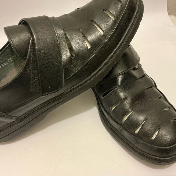 Mephisto Black Leather Sandals size 10 main image 6